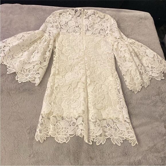 Alexis Elegant White Lace Dress, XS - Picture 6 of 8